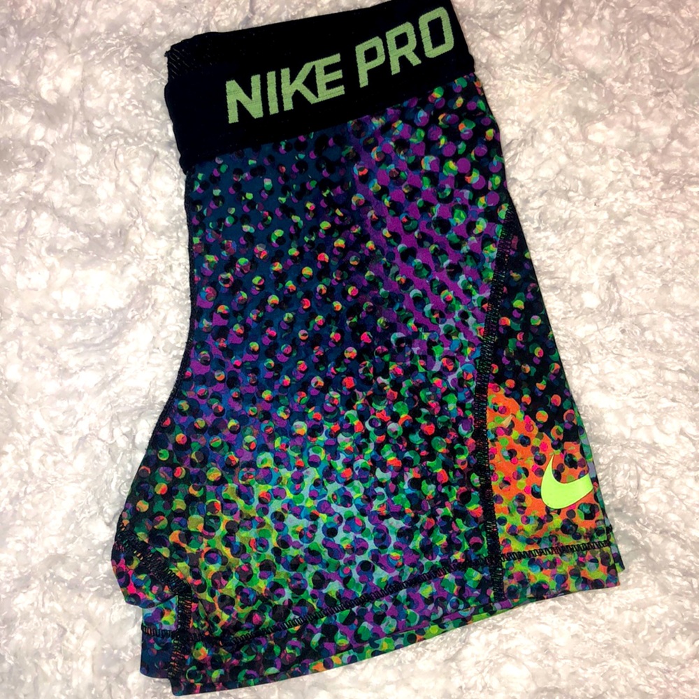 🏃🏾‍♀️girls Nike pro Dri fit running shorts